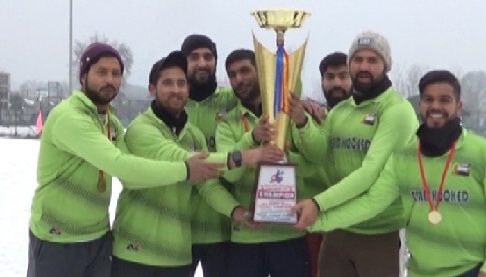 In bitter winter, Srinagar comes alive with snow cricket tournament In bitter winter, Srinagar comes alive with snow cricket tournament