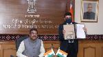 Indian Oil and Israel’s Phinergy enters into joint venture to boost India’s e-Mobility aspirations Indian Oil and Israel’s Phinergy enters into joint venture to boost India’s e-Mobility aspirations