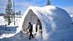 Igloo café in J&K becomes major hit among tourists